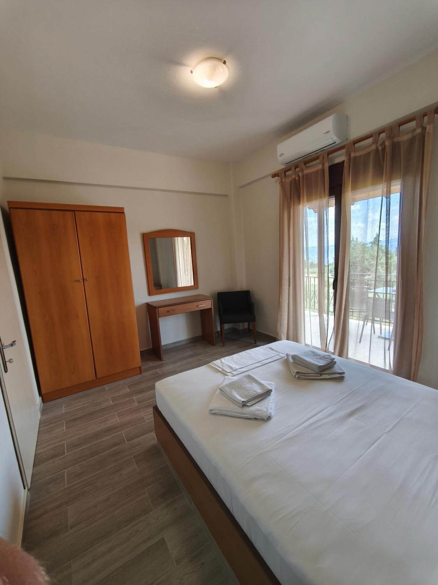 Kiparissis Apartament Kriopigi