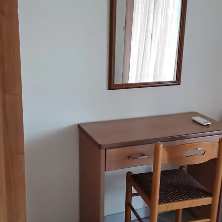 Kiparissis Apartments Криопиги Экстерьер фото