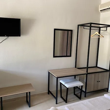 Kiparissis Apartments Криопиги Экстерьер фото