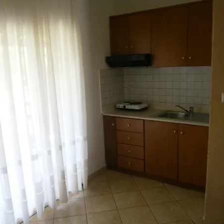 Kiparissis Apartments Криопиги Экстерьер фото