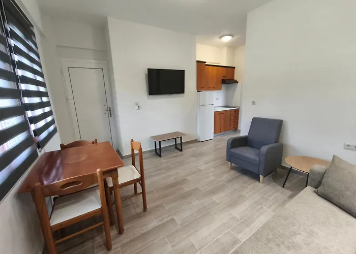 Kiparissis Apartments